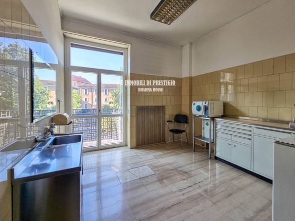 MILANO P.TA ROMANA, VENDITA 162 MQ FRAZIONABILI